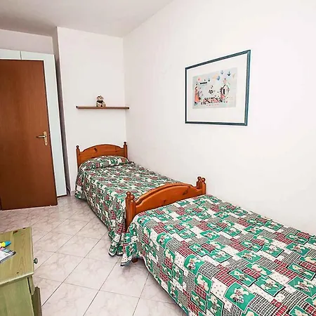 In 25085 Apartment Rosolina Mare