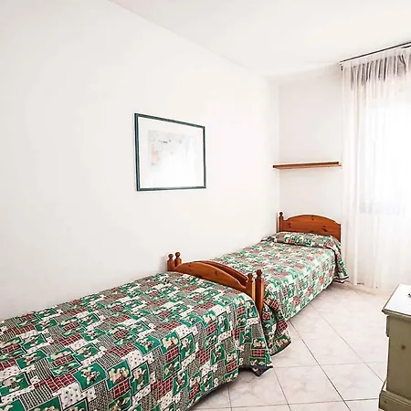 Apartment In 25085